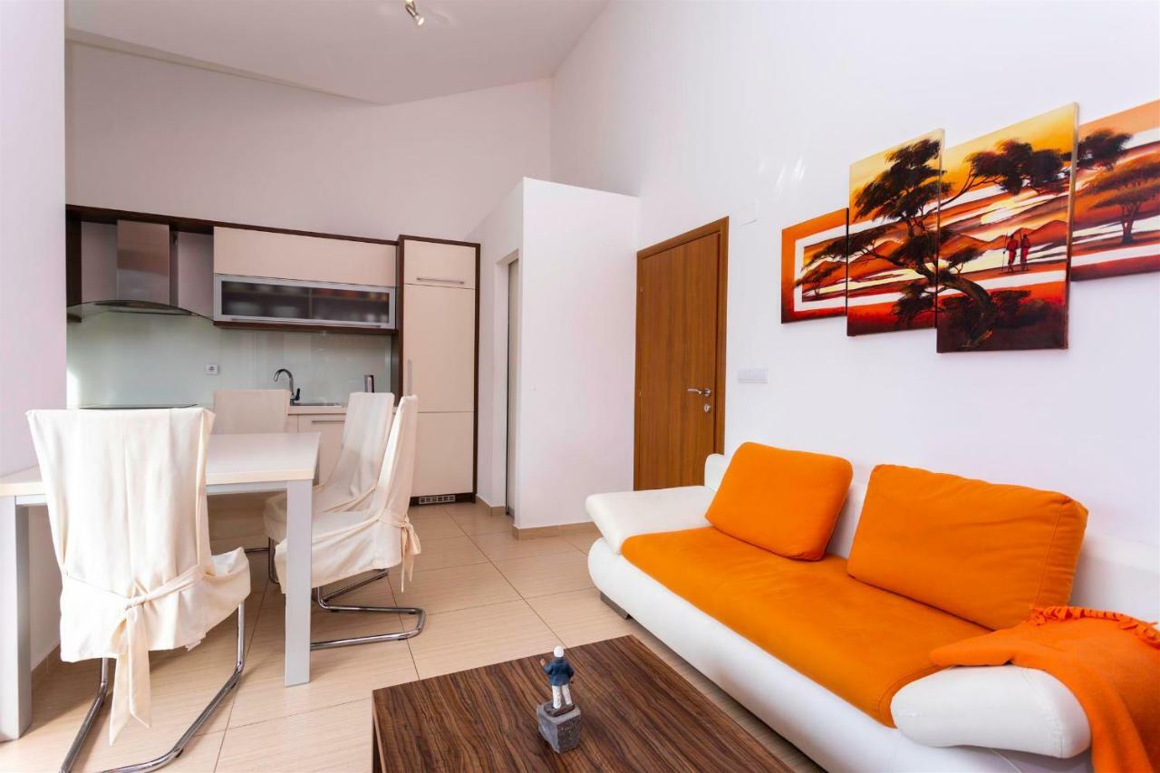 Seafront Apartment Soline With Seaview Εξωτερικό φωτογραφία
