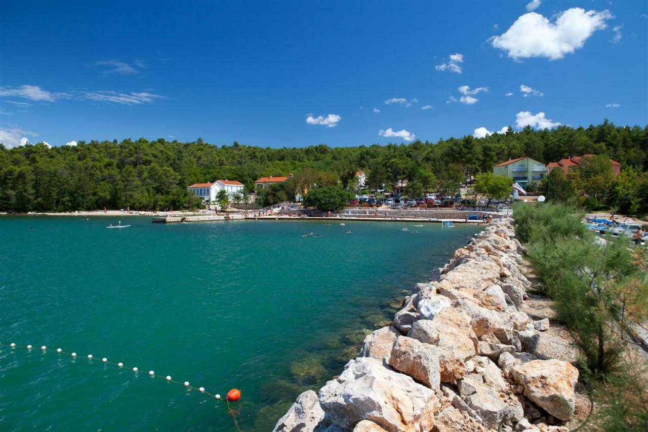 Seafront Apartment Soline With Seaview Εξωτερικό φωτογραφία
